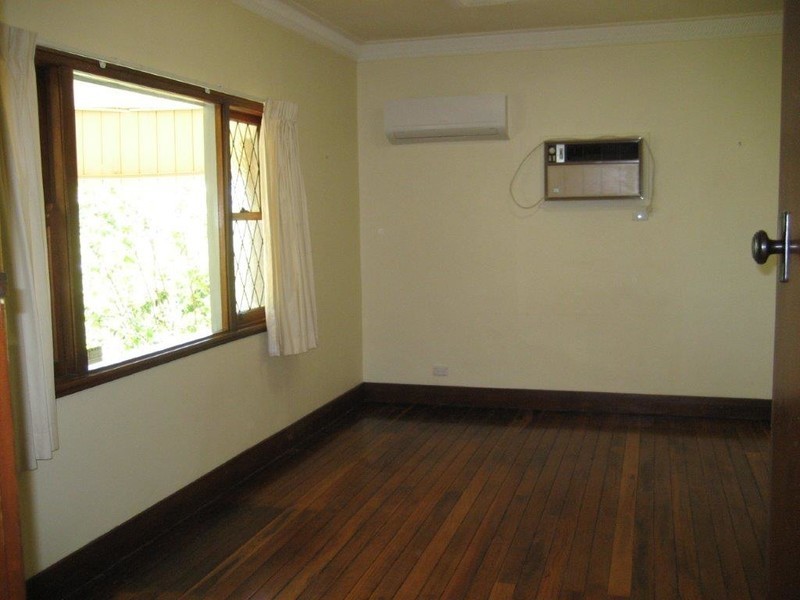 42 Hunter Street, Centenary Heights QLD 4350