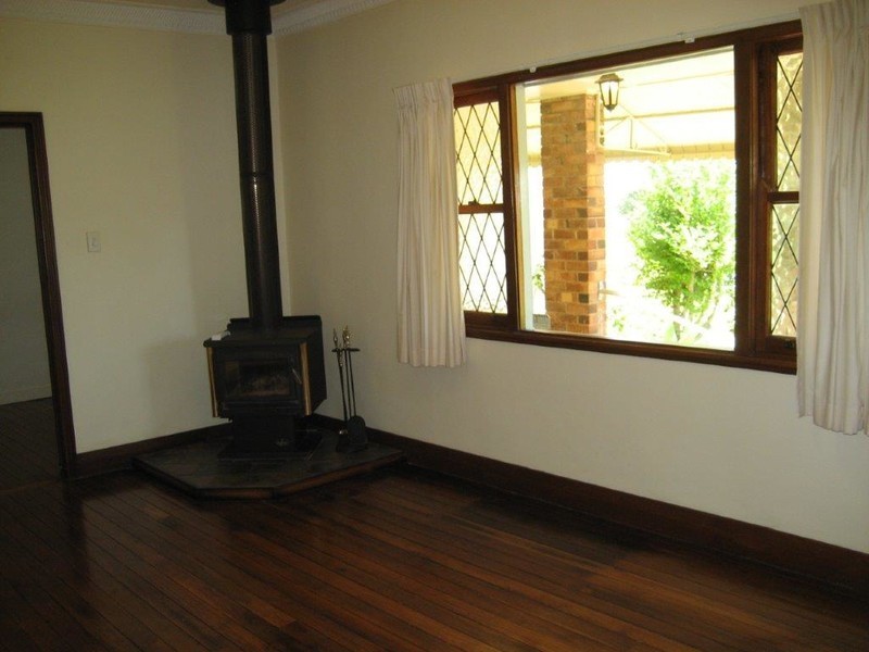 42 Hunter Street, Centenary Heights QLD 4350