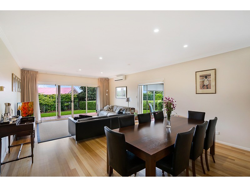 11 Carnation Court, Middle Ridge QLD 4350