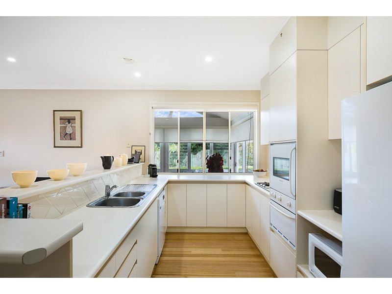 11 Carnation Court, Middle Ridge QLD 4350