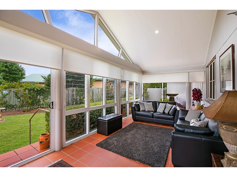 11 Carnation Court, Middle Ridge QLD 4350