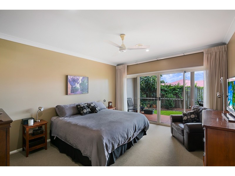 11 Carnation Court, Middle Ridge QLD 4350