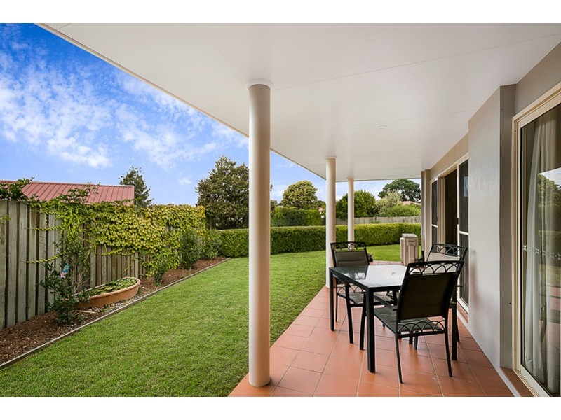 11 Carnation Court, Middle Ridge QLD 4350