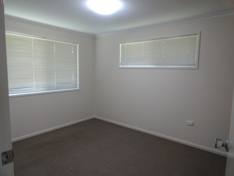 1/218 Mackenzie Street, Rangeville QLD 4350