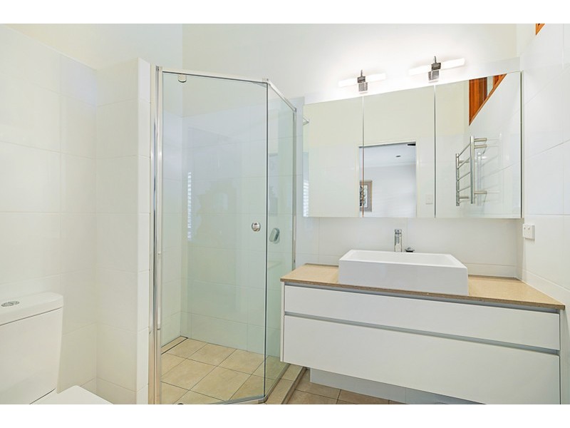 17 Harvey Street, Mount Lofty QLD 4350
