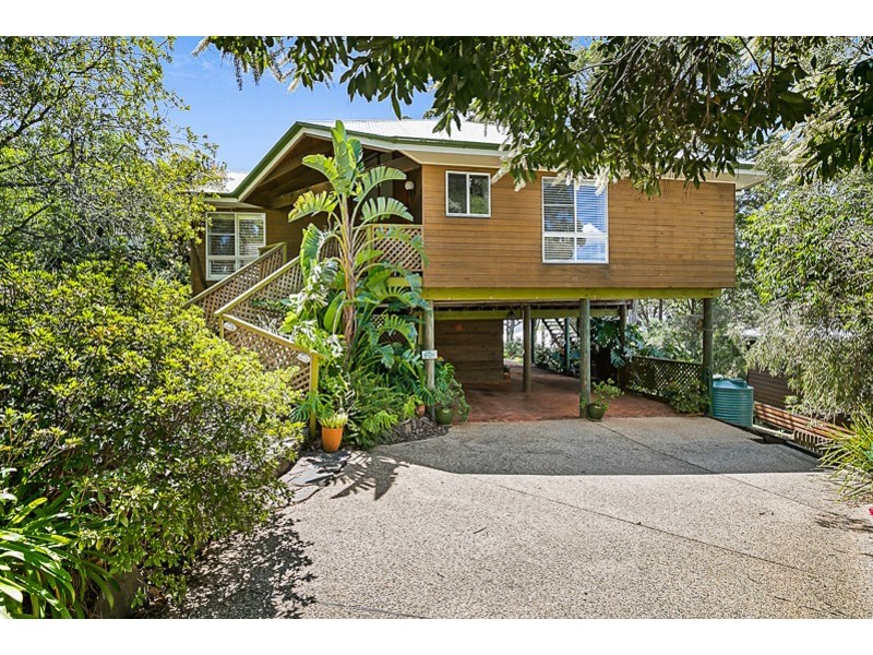 17 Harvey Street, Mount Lofty QLD 4350