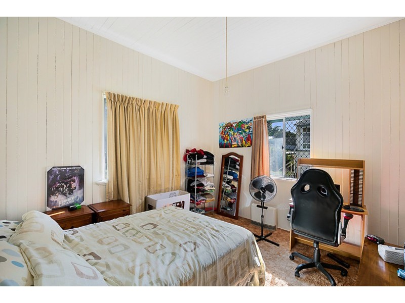 50 Geoffrey Street, Mount Lofty QLD 4350