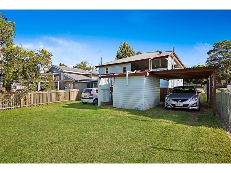 50 Geoffrey Street, Mount Lofty QLD 4350