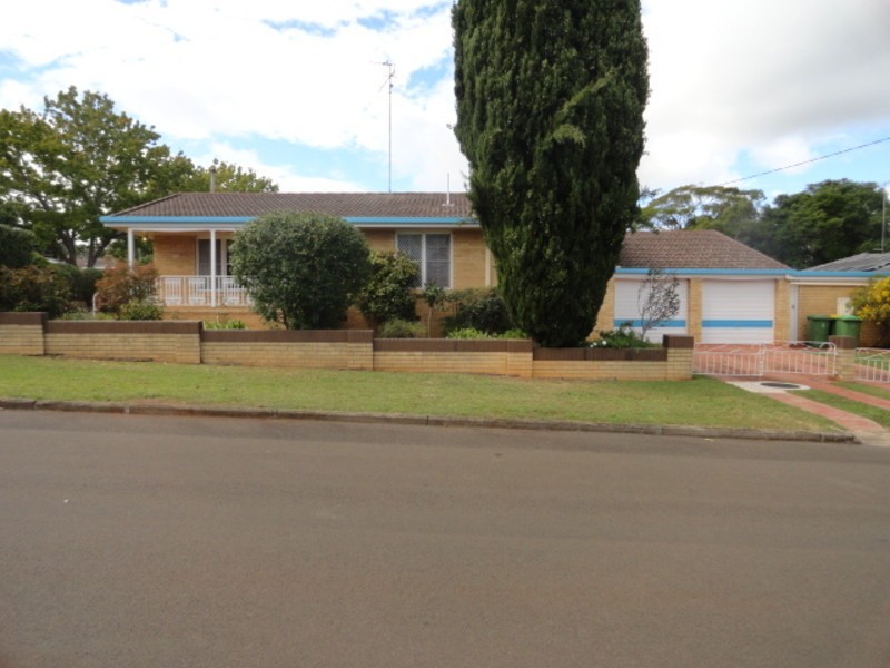 2 Connors Street, Rangeville QLD 4350