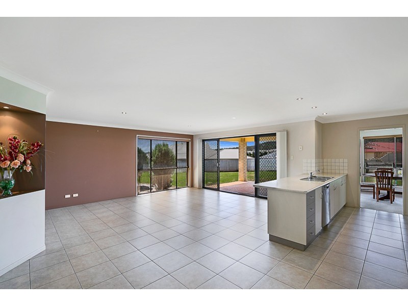 4 Bronte Street, Westbrook QLD 4350