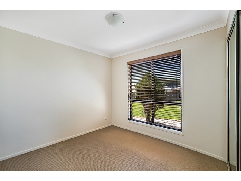 4 Bronte Street, Westbrook QLD 4350