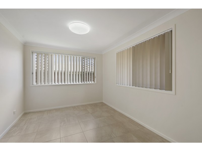 20 Hazel Street, Centenary Heights QLD 4350