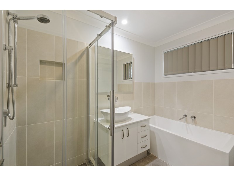 20 Hazel Street, Centenary Heights QLD 4350