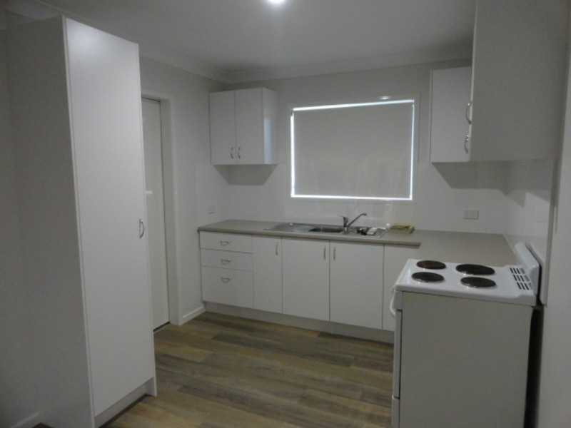 1/352B Bridge Street, Wilsonton QLD 4350