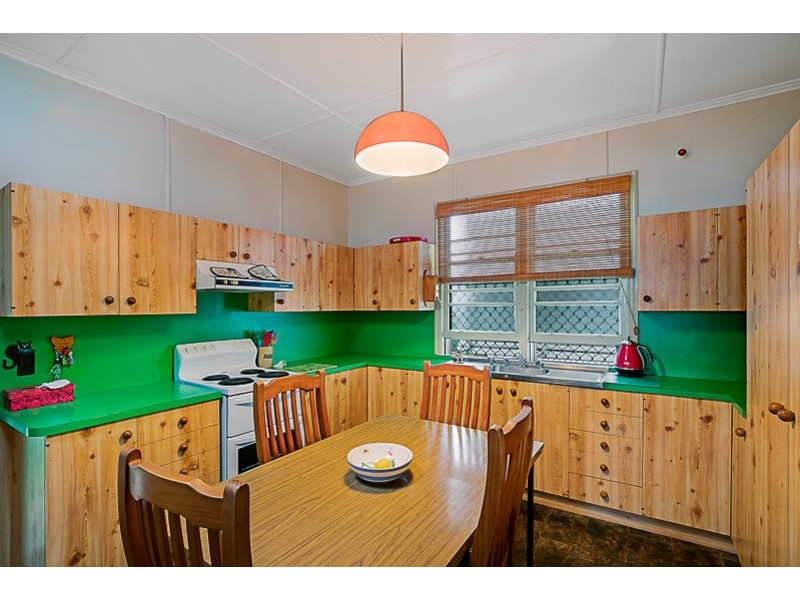 6 Helen Street, Newtown QLD 4350