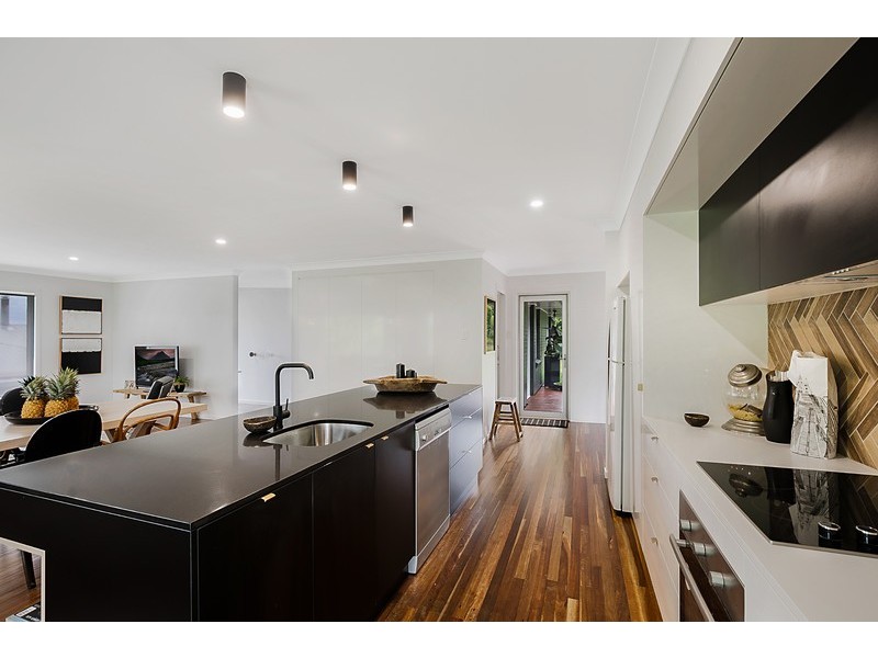 11 Rodway Crescent, Rangeville QLD 4350