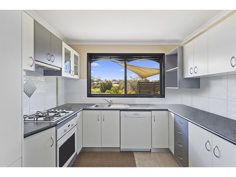 2/25 Lemway Avenue, Kearneys Spring QLD 4350