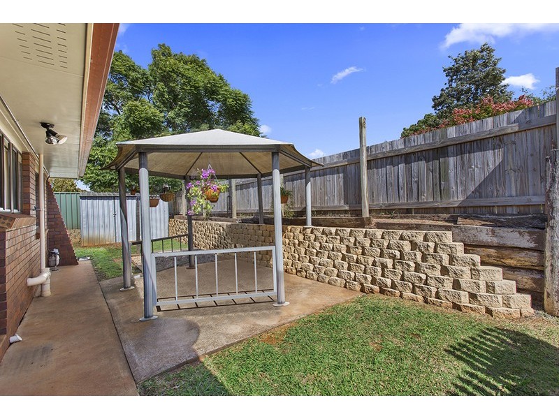 2/25 Lemway Avenue, Kearneys Spring QLD 4350