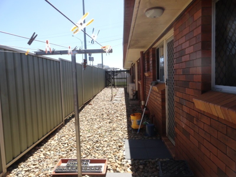 2/352B Bridge Street, Wilsonton QLD 4350