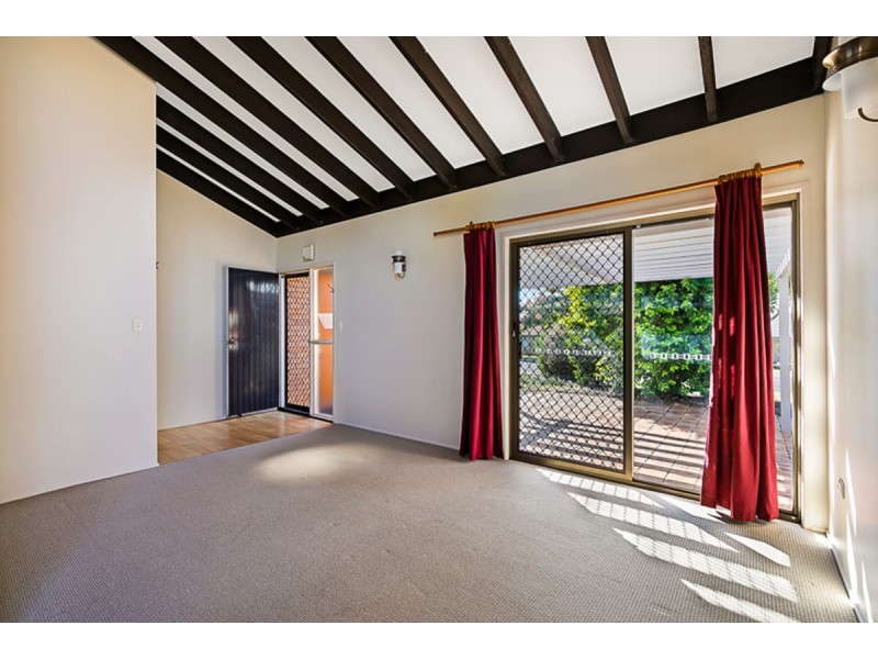 17 Claire Street, Centenary Heights QLD 4350