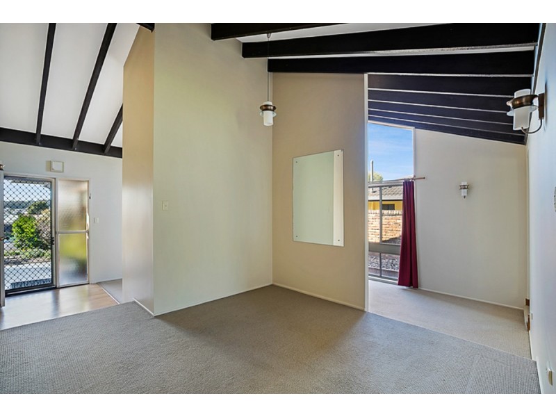 17 Claire Street, Centenary Heights QLD 4350