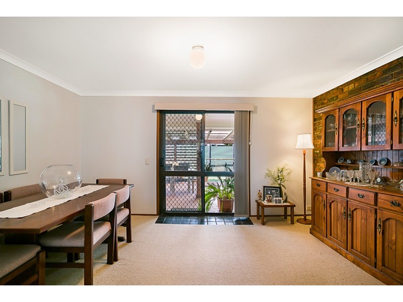 15 Kensington Drive, Withcott QLD 4352