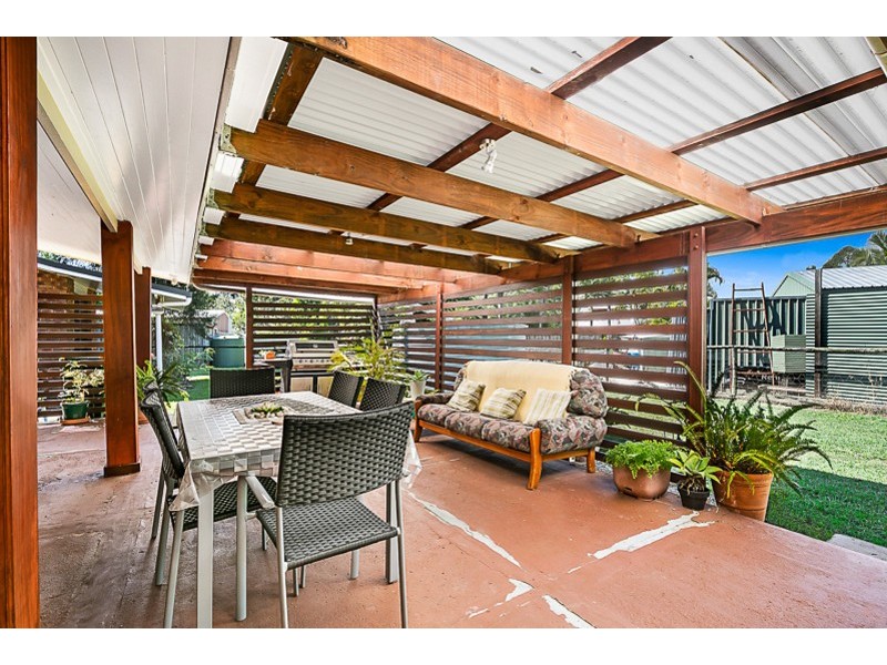 15 Kensington Drive, Withcott QLD 4352