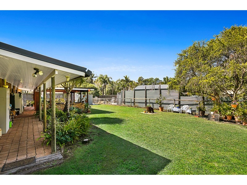 15 Kensington Drive, Withcott QLD 4352