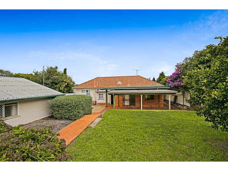 17 Ipswich Street, East Toowoomba QLD 4350