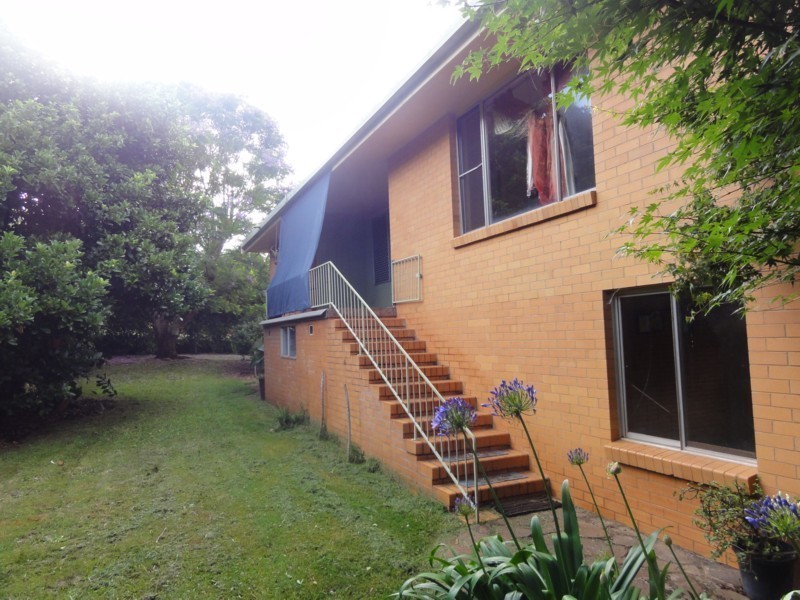 1 Mary Street, Mount Lofty QLD 4350