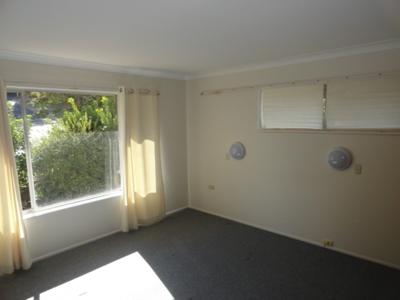 1 Mary Street, Mount Lofty QLD 4350