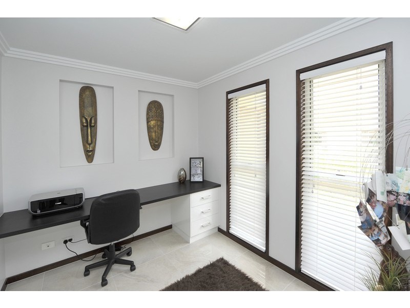 25 Sommariva Street, Westbrook QLD 4350