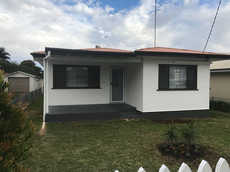17 Cay Street, Newtown QLD 4350