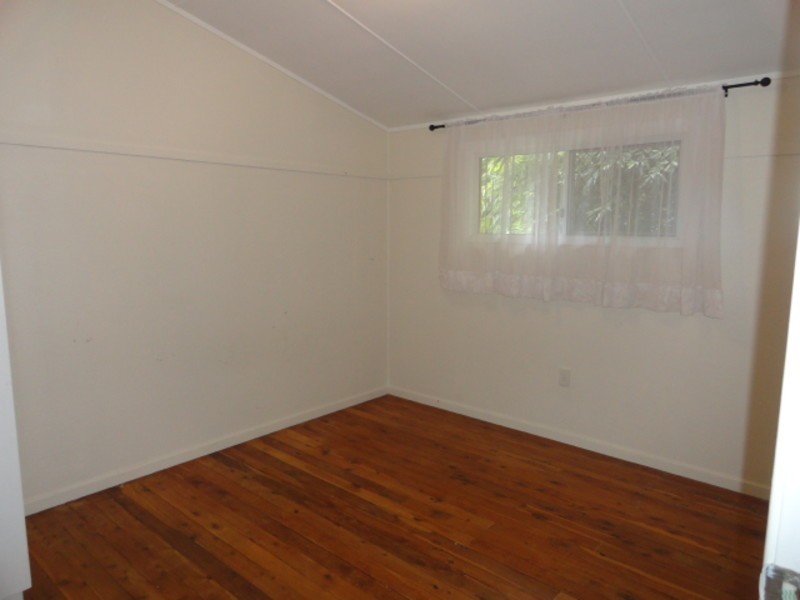 2/5 Glendower Street, Mount Lofty QLD 4350