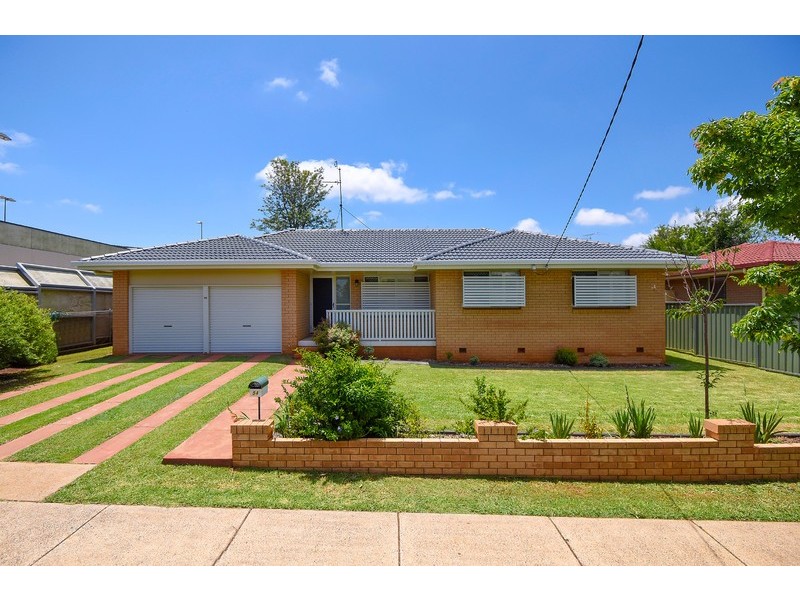 54 High Street, Rangeville QLD 4350