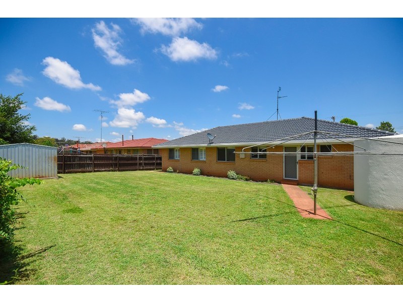 54 High Street, Rangeville QLD 4350