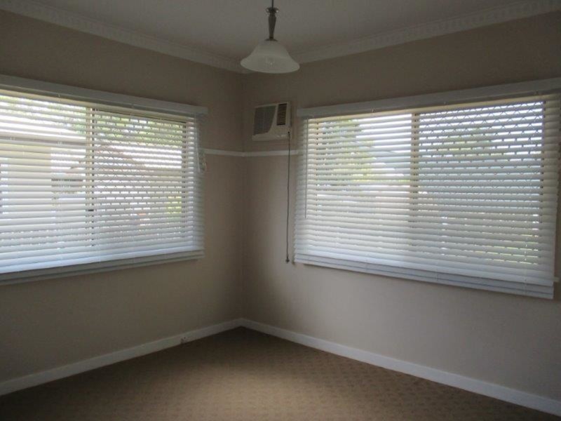 12 Goodwood Street, Newtown QLD 4350