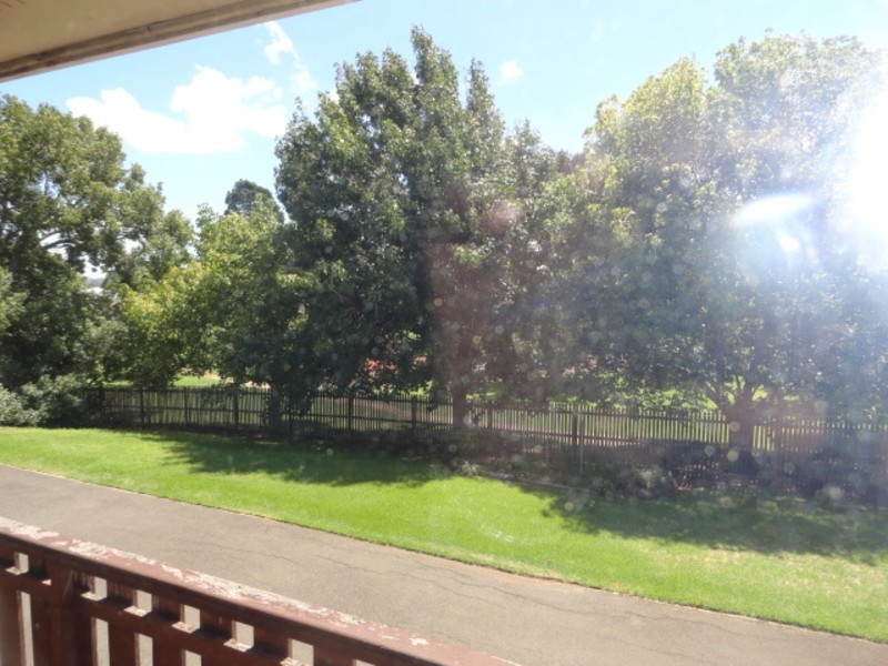 2/7 Prospect Street, North Toowoomba QLD 4350