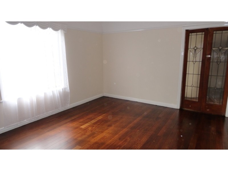 342 Alderley Street, Kearneys Spring QLD 4350