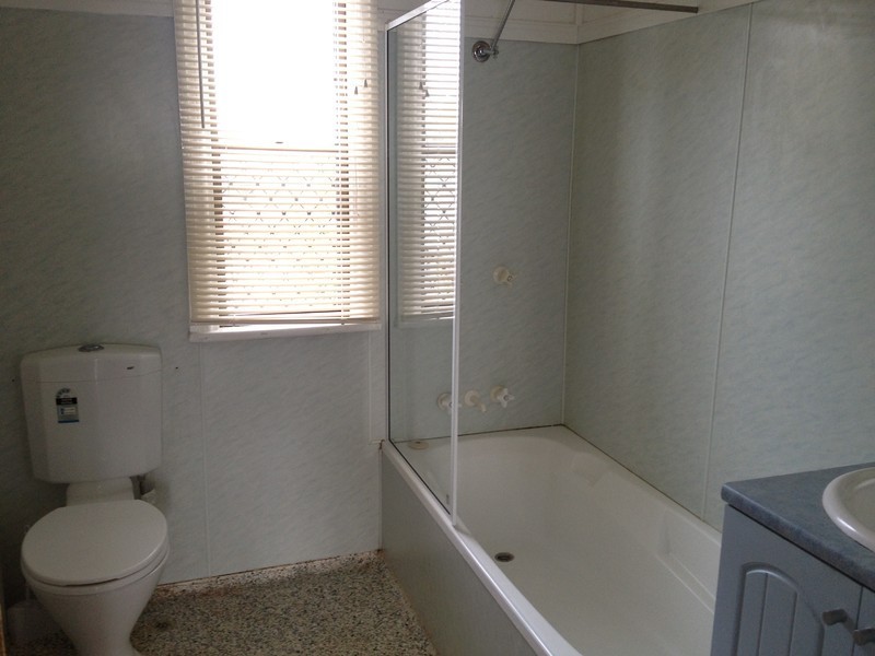 342 Alderley Street, Kearneys Spring QLD 4350