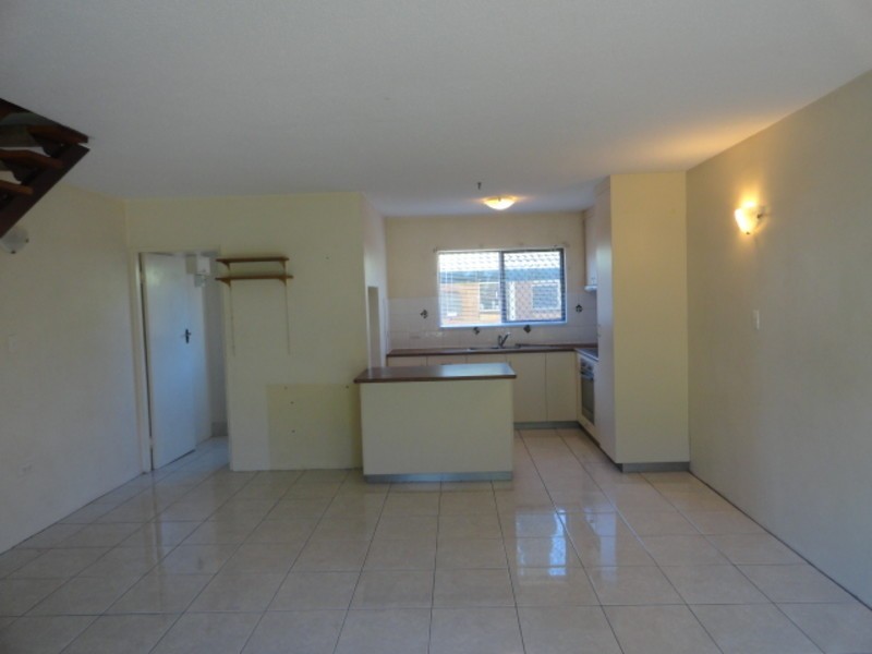 3/67 Taylor Street, Newtown QLD 4350