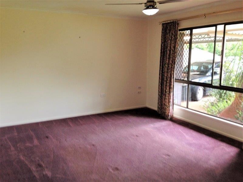 14 Talinga Street, Mount Lofty QLD 4350