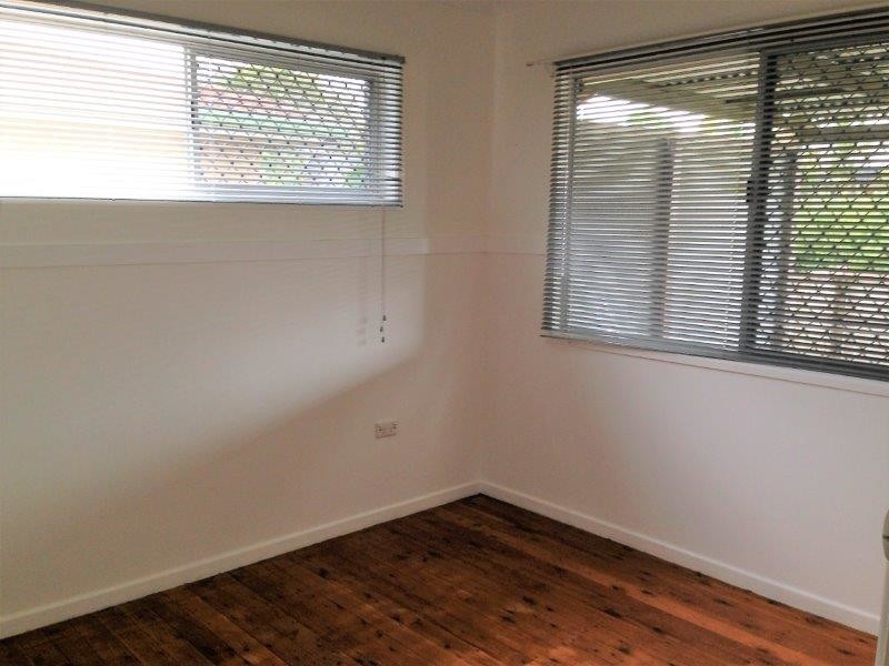 14 Talinga Street, Mount Lofty QLD 4350