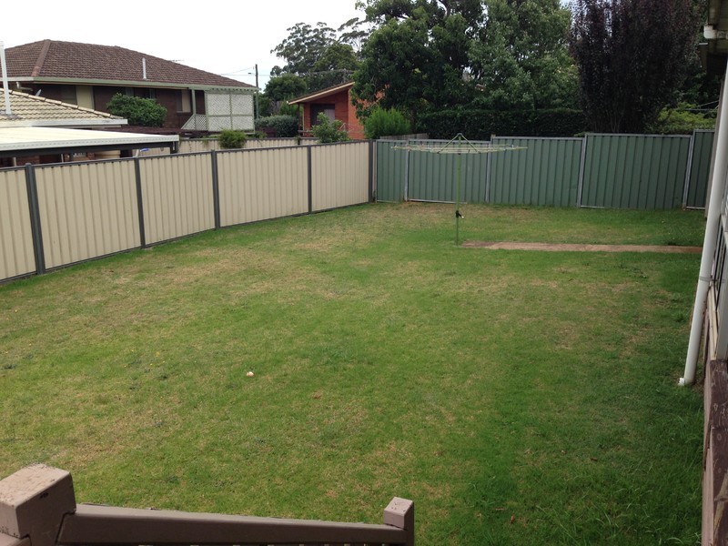 14 Talinga Street, Mount Lofty QLD 4350