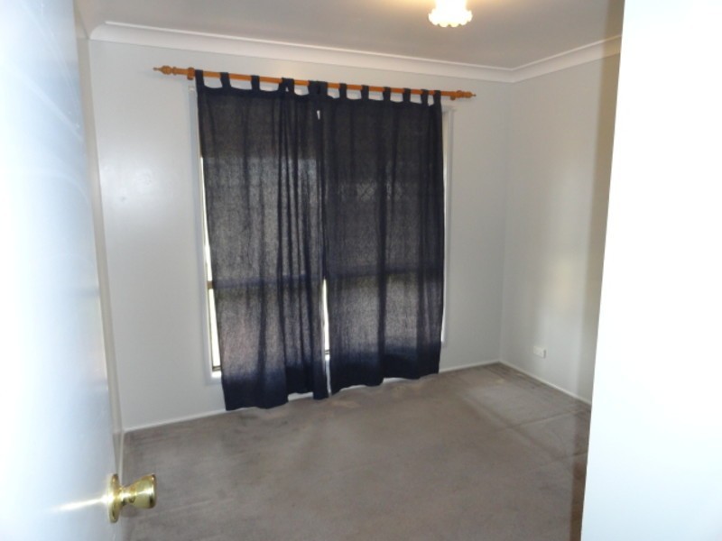 18 Kurrajong Street, Newtown QLD 4350