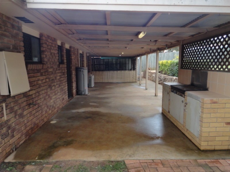 18 Kurrajong Street, Newtown QLD 4350