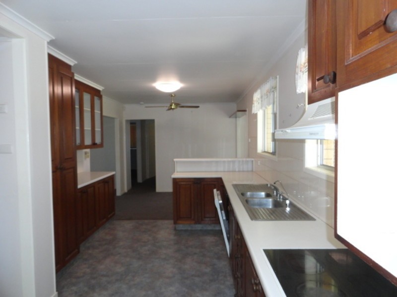 155 Rowbotham Street, Rangeville QLD 4350