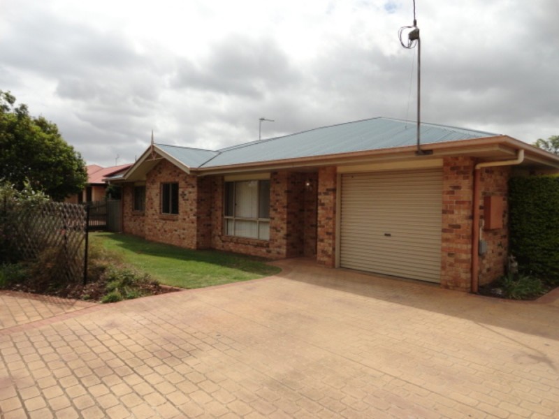 1/239 Nelson Street, Kearneys Spring QLD 4350