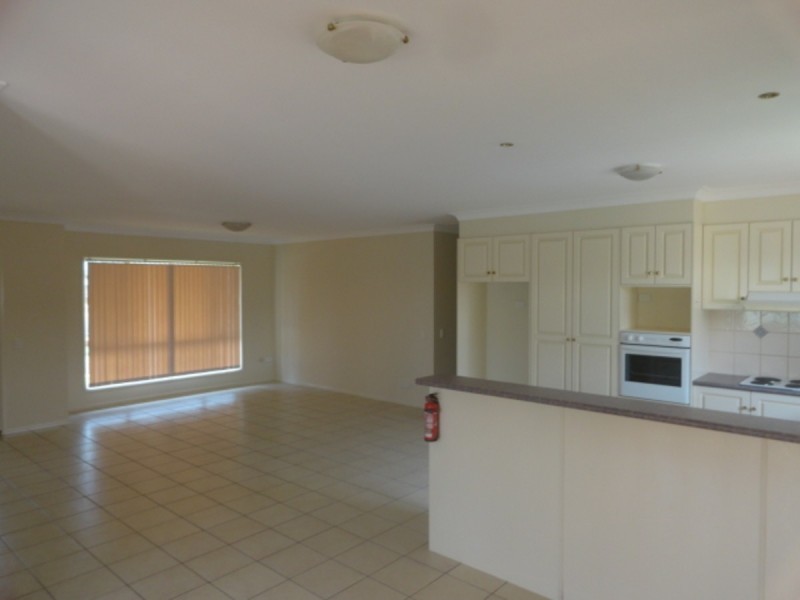 1/239 Nelson Street, Kearneys Spring QLD 4350