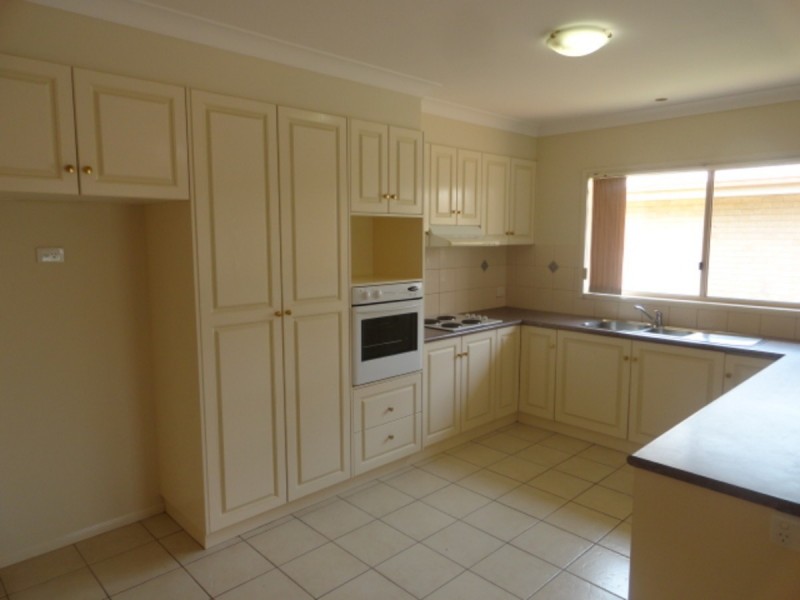 1/239 Nelson Street, Kearneys Spring QLD 4350